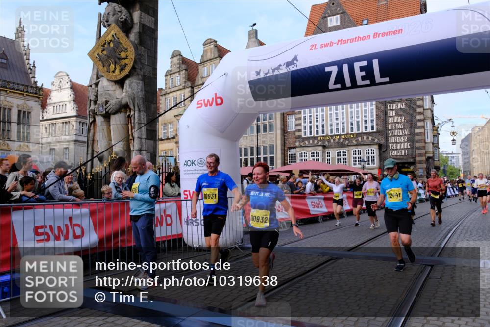 13.09.2026 - 21. swb-Marathon Bremen Tim E. http://msf.ph/oto/10319638 13.09.2026 10:58:24 Ziel 10249, 10494, 10543, 10559, 10604, 10673, 10750, 10798, 10826, 10828, 10903, 10914, 10931, 10932, 11120, 11136, 11295, 11332, 11388, 11420, 11752, 11863, 11884, 11952, 12017, 12386, 12387, 12441, 12482, 12551 meine-sportfotos.de