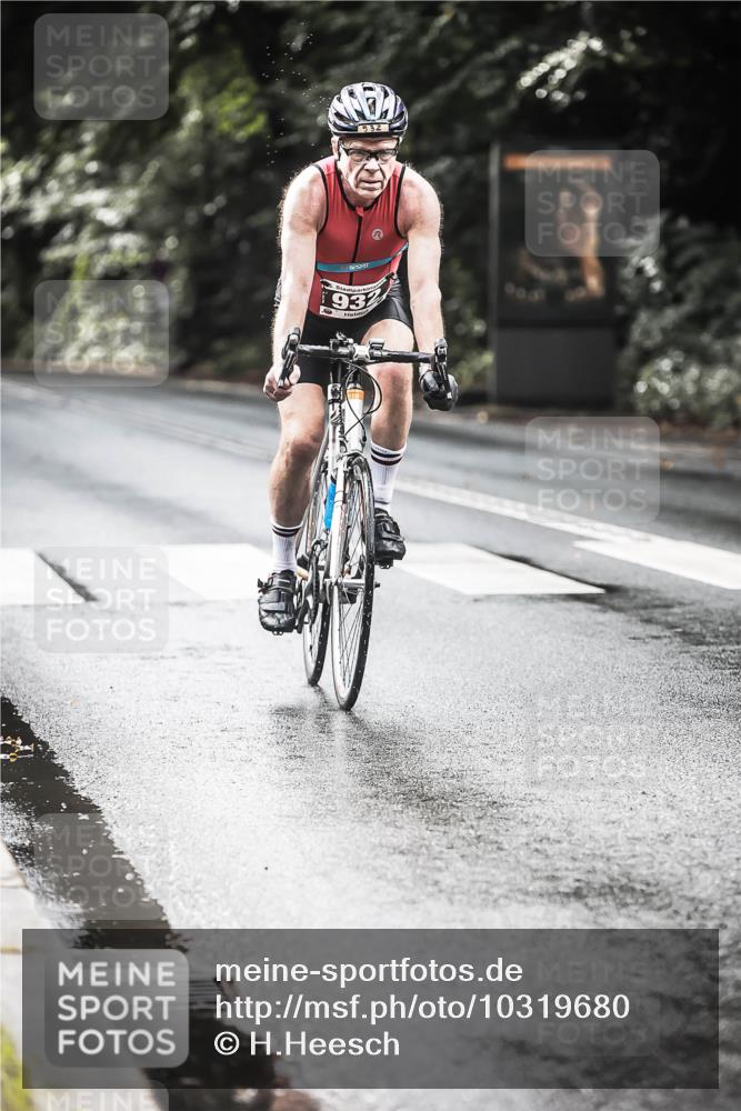 13.09.2026 - Stadtparktriathlon H.Heesch http://msf.ph/oto/10319680 13.09.2026 11:55:49 Radfahren 739, 786, 862, 932 meine-sportfotos.de