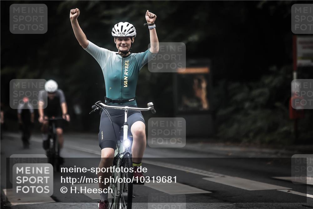 13.09.2026 - Stadtparktriathlon H.Heesch http://msf.ph/oto/10319681 13.09.2026 13:04:21 Radfahren 1170, 1196, 1245, 1261, 1269, 1275, 1297, 1301 meine-sportfotos.de