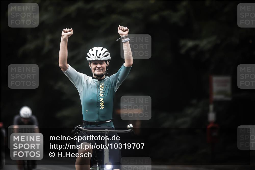 13.09.2026 - Stadtparktriathlon H.Heesch http://msf.ph/oto/10319707 13.09.2026 13:04:21 Radfahren 1170, 1196, 1245, 1261, 1269, 1275, 1297, 1301 meine-sportfotos.de