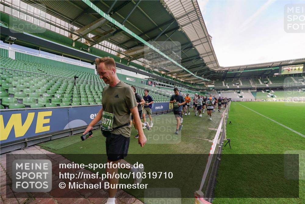 13.09.2026 - 21. swb-Marathon Bremen Michael Burmester http://msf.ph/oto/10319710 13.09.2026 13:18:45 Laufen im Stadion 311, 333, 404, 486, 512, 546, 732, 753, 837, 921, 938, 1424, 1425, 1431, 1506, 1765, 1790, 1844, 1868, 2056, 2096, 2123, 2137, 2224, 2240, 2294, 2315, 2357, 2358, 2389, 2419, 2453, 2557, 2563, 2601, 2614, 2622, 2647, 2689, 2703, 2786, 2843, 2845, 2849, 2857, 2879, 2880, 2893, 2944, 2983, 2984, 2999, 3031, 3046, 3072, 3096, 3100, 3146, 3180, 3189, 3198, 3210, 3285, 3287, 3337, 3421, 3431, 3476, 3537, 3548, 3619, 3633, 3654, 3740, 3879, 4478 meine-sportfotos.de