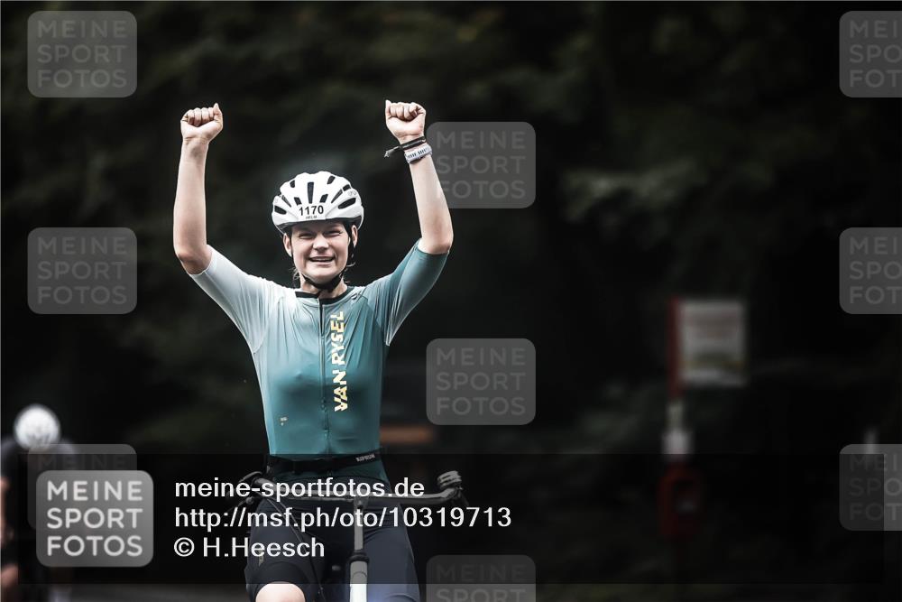 13.09.2026 - Stadtparktriathlon H.Heesch http://msf.ph/oto/10319713 13.09.2026 13:04:21 Radfahren 1170, 1196, 1245, 1261, 1269, 1275, 1297, 1301 meine-sportfotos.de