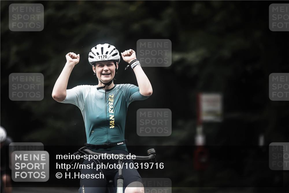 13.09.2026 - Stadtparktriathlon H.Heesch http://msf.ph/oto/10319716 13.09.2026 13:04:21 Radfahren 1170, 1196, 1245, 1261, 1269, 1275, 1297, 1301 meine-sportfotos.de