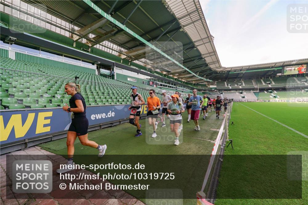 13.09.2026 - 21. swb-Marathon Bremen Michael Burmester http://msf.ph/oto/10319725 13.09.2026 13:18:47 Laufen im Stadion 311, 333, 404, 486, 512, 546, 732, 753, 837, 921, 938, 1424, 1425, 1431, 1506, 1765, 1790, 1844, 1868, 2056, 2096, 2123, 2137, 2224, 2240, 2294, 2315, 2357, 2358, 2389, 2419, 2453, 2557, 2563, 2601, 2614, 2622, 2647, 2689, 2703, 2786, 2843, 2845, 2849, 2857, 2879, 2880, 2893, 2944, 2983, 2984, 2999, 3031, 3046, 3072, 3096, 3100, 3146, 3180, 3189, 3198, 3210, 3285, 3287, 3337, 3421, 3431, 3476, 3537, 3548, 3619, 3633, 3654, 3740, 3879, 4478 meine-sportfotos.de