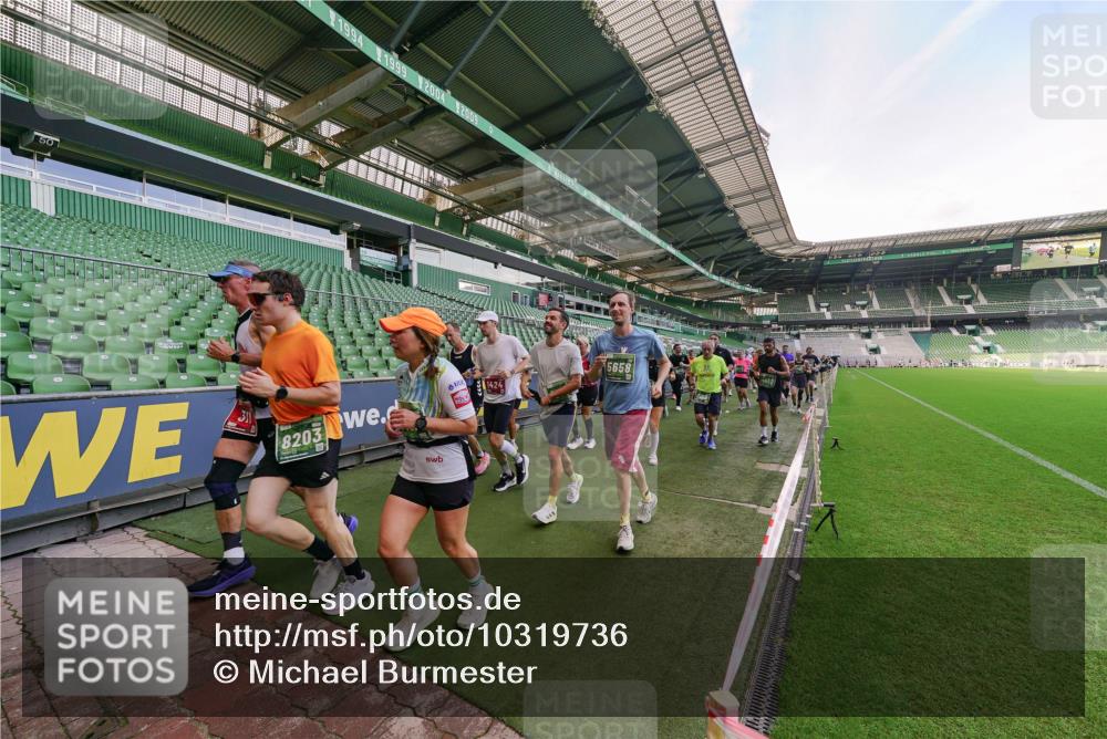 13.09.2026 - 21. swb-Marathon Bremen Michael Burmester http://msf.ph/oto/10319736 13.09.2026 13:18:48 Laufen im Stadion 311, 333, 404, 486, 512, 546, 732, 753, 837, 921, 938, 1424, 1425, 1431, 1506, 1765, 1790, 1844, 1868, 2056, 2123, 2137, 2224, 2240, 2294, 2315, 2357, 2358, 2389, 2419, 2453, 2557, 2563, 2601, 2614, 2622, 2647, 2689, 2702, 2703, 2786, 2843, 2845, 2849, 2857, 2879, 2880, 2893, 2944, 2983, 2984, 2999, 3031, 3046, 3072, 3096, 3100, 3146, 3180, 3189, 3198, 3210, 3285, 3287, 3337, 3421, 3431, 3476, 3537, 3548, 3619, 3633, 3654, 3740, 3879, 4478 meine-sportfotos.de