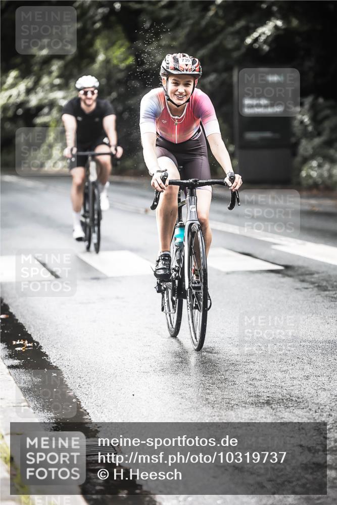 13.09.2026 - Stadtparktriathlon H.Heesch http://msf.ph/oto/10319737 13.09.2026 11:55:55 Radfahren 739, 865, 932, 985 meine-sportfotos.de