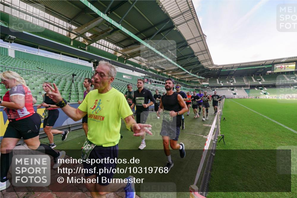 13.09.2026 - 21. swb-Marathon Bremen Michael Burmester http://msf.ph/oto/10319768 13.09.2026 13:18:51 Laufen im Stadion 311, 333, 404, 486, 512, 546, 732, 753, 837, 921, 938, 1156, 1424, 1425, 1431, 1506, 1765, 1790, 1844, 1868, 2056, 2123, 2137, 2224, 2240, 2294, 2315, 2357, 2358, 2419, 2453, 2557, 2563, 2601, 2614, 2622, 2647, 2689, 2702, 2703, 2722, 2786, 2843, 2845, 2849, 2857, 2879, 2880, 2893, 2944, 2983, 2984, 2999, 3031, 3046, 3072, 3096, 3100, 3146, 3180, 3189, 3198, 3210, 3285, 3287, 3337, 3421, 3431, 3476, 3537, 3548, 3619, 3633, 3654, 3740, 3879, 4478 meine-sportfotos.de