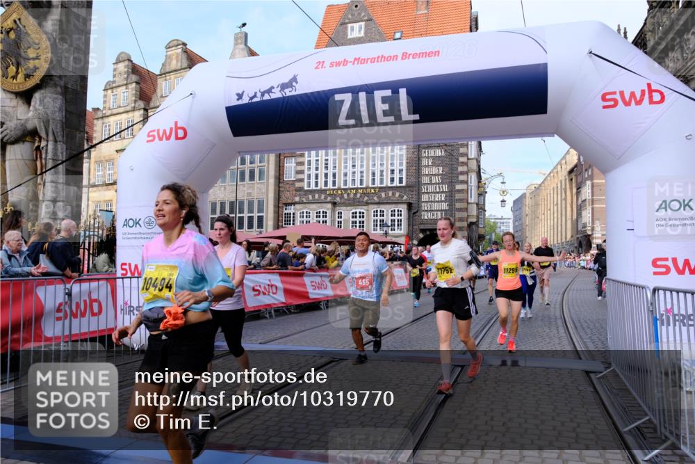 13.09.2026 - 21. swb-Marathon Bremen Tim E. http://msf.ph/oto/10319770 13.09.2026 10:58:28 Ziel 10249, 10494, 10530, 10543, 10604, 10673, 10750, 10798, 10826, 10828, 10903, 10914, 10931, 10932, 11120, 11131, 11202, 11295, 11388, 11420, 11752, 11884, 11906, 11952, 12017, 12386, 12387, 12441, 12482 meine-sportfotos.de