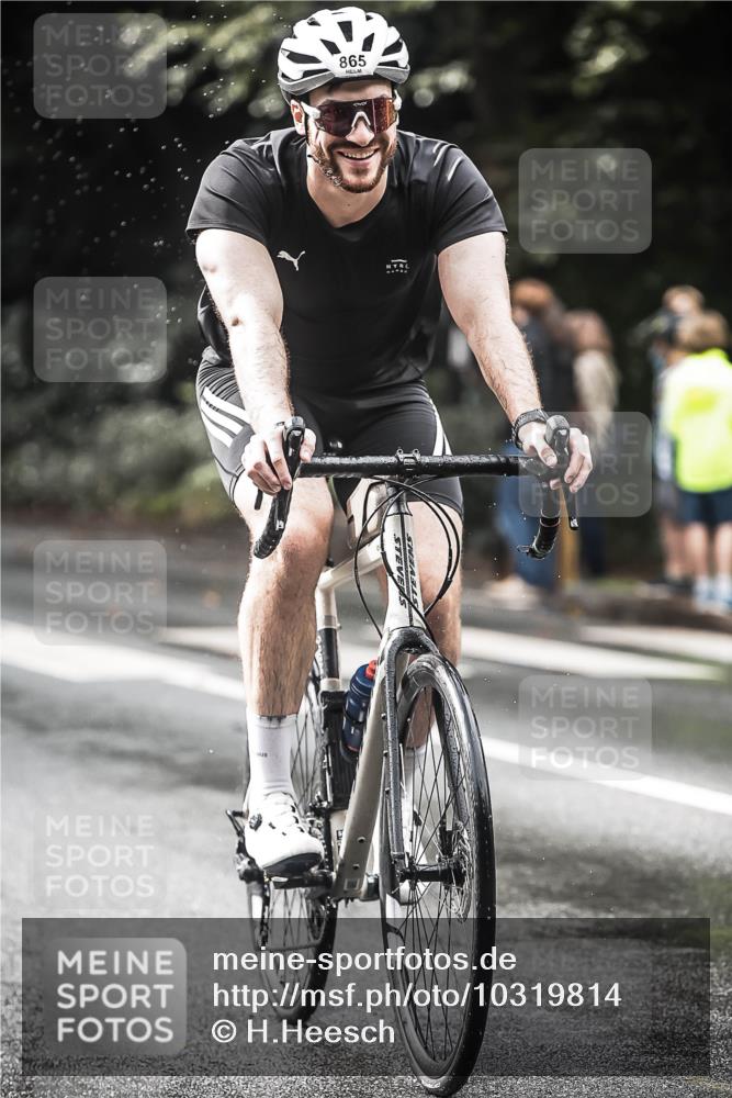13.09.2026 - Stadtparktriathlon H.Heesch http://msf.ph/oto/10319814 13.09.2026 11:55:57 Radfahren 739, 865, 927, 985 meine-sportfotos.de