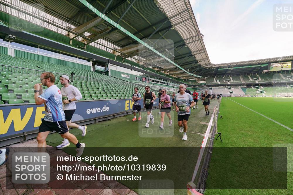 13.09.2026 - 21. swb-Marathon Bremen Michael Burmester http://msf.ph/oto/10319839 13.09.2026 13:18:56 Laufen im Stadion 311, 333, 404, 486, 512, 546, 732, 753, 837, 921, 938, 1156, 1424, 1425, 1431, 1506, 1765, 1790, 1844, 1868, 2056, 2123, 2137, 2224, 2240, 2294, 2315, 2357, 2358, 2453, 2557, 2563, 2601, 2614, 2622, 2626, 2647, 2689, 2702, 2703, 2722, 2786, 2843, 2845, 2849, 2857, 2879, 2880, 2893, 2944, 2983, 2999, 3031, 3046, 3072, 3096, 3100, 3116, 3146, 3180, 3189, 3198, 3210, 3243, 3263, 3285, 3287, 3337, 3421, 3476, 3537, 3548, 3619, 3633, 3654, 3740, 3879, 4478 meine-sportfotos.de