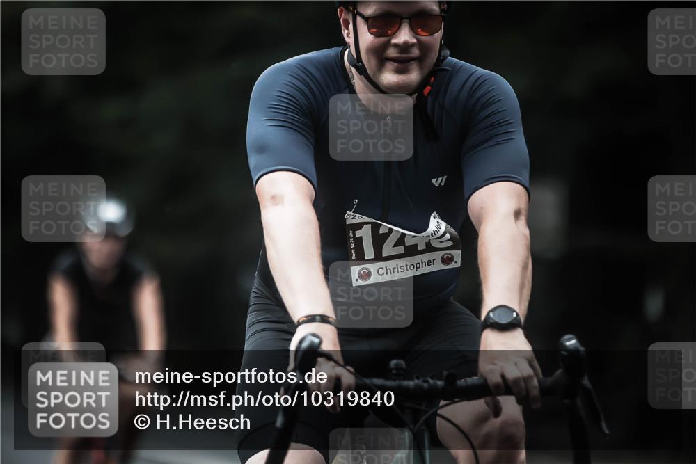 13.09.2026 - Stadtparktriathlon H.Heesch http://msf.ph/oto/10319840 13.09.2026 13:04:27 Radfahren 1170, 1196, 1245, 1261, 1269, 1286, 1297, 1301 meine-sportfotos.de