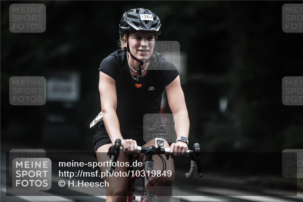13.09.2026 - Stadtparktriathlon H.Heesch http://msf.ph/oto/10319849 13.09.2026 13:04:28 Radfahren 1196, 1245, 1261, 1269, 1286, 1297, 1301 meine-sportfotos.de