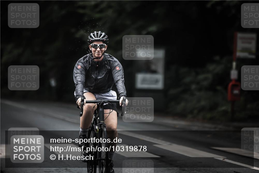 13.09.2026 - Stadtparktriathlon H.Heesch http://msf.ph/oto/10319878 13.09.2026 13:04:34 Radfahren 1205, 1268, 1286, 1338 meine-sportfotos.de