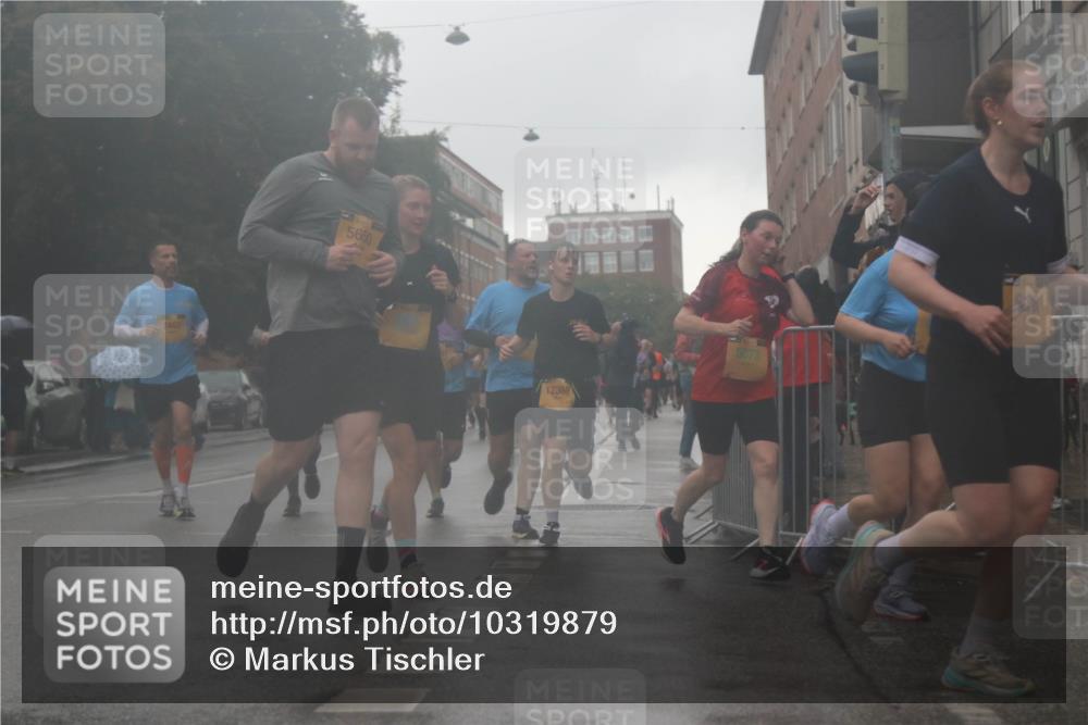 13.09.2026 - Kiel Lauf Markus Tischler http://msf.ph/oto/10319879 13.09.2026 10:51:26 Fleethörn 7467, 5650, 12380, 5073 meine-sportfotos.de