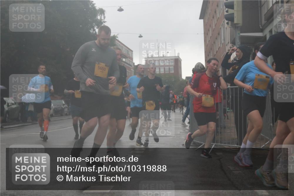 13.09.2026 - Kiel Lauf Markus Tischler http://msf.ph/oto/10319888 13.09.2026 10:51:26 Fleethörn 7467, 5650, 12380, 5073 meine-sportfotos.de