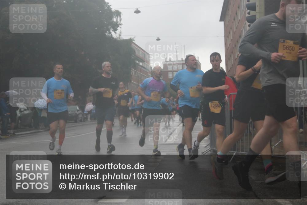13.09.2026 - Kiel Lauf Markus Tischler http://msf.ph/oto/10319902 13.09.2026 10:51:27 Fleethörn 7467, 3962, 5691, 12380, 5650 meine-sportfotos.de
