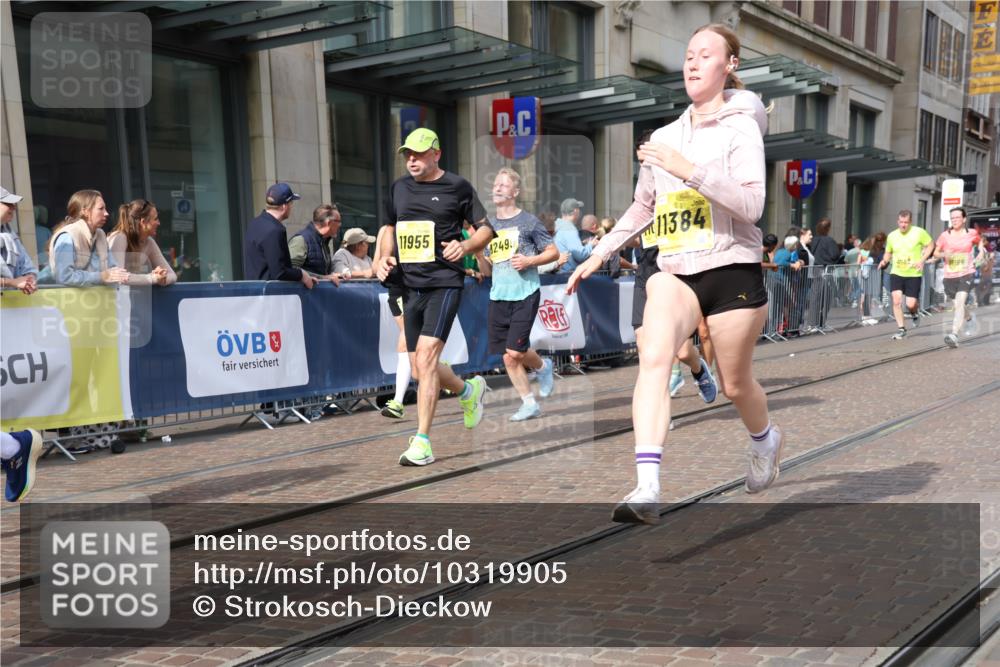 13.09.2026 - 21. swb-Marathon Bremen Strokosch-Dieckow http://msf.ph/oto/10319905 13.09.2026 10:58:30 Ziel 10254, 10383, 10485, 10787, 10794, 10832, 10843, 10948, 11030, 11034, 11189, 11228, 11267, 11278, 11488, 11743, 11955, 12130, 12131, 12176, 12237, 12271, 12320, 12414, 12505, 10249, 10494, 10530, 10673, 10750, 10798, 10878, 10879, 11004, 11120, 11131, 11152, 11202, 11295, 11384, 11388, 11403, 11420, 11455, 11686, 11750, 11752, 11884, 11906, 11952, 11953, 12017, 12092, 12180, 12320, 12386, 12387, 12482, 12499, 12518 meine-sportfotos.de