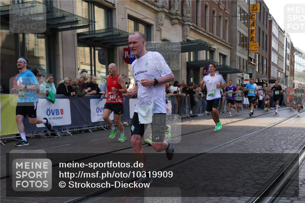 13.09.2026 - 21. swb-Marathon Bremen Strokosch-Dieckow http://msf.ph/oto/10319909 13.09.2026 13:17:42 Ziel 948, 1631, 1797, 1872, 2001, 2260, 2634, 2671, 3051, 3192, 3241, 3458, 3514, 3634, 4131, 4286, 4374, 4733, 5292, 5530, 5695, 5935, 5948, 6152, 6290, 6448, 8094, 8805, 8869, 8943, 8944, 9134, 9595, 9596, 9609, 9837, 13041, 560, 771, 1297, 2008, 2125, 2234, 2812, 3148, 3760, 4171, 4498, 4499, 4620, 5041, 5550, 5817, 6803, 7901, 8100, 8250, 8253, 8446, 8532, 8714, 9075, 9400, 9505, 13107 meine-sportfotos.de
