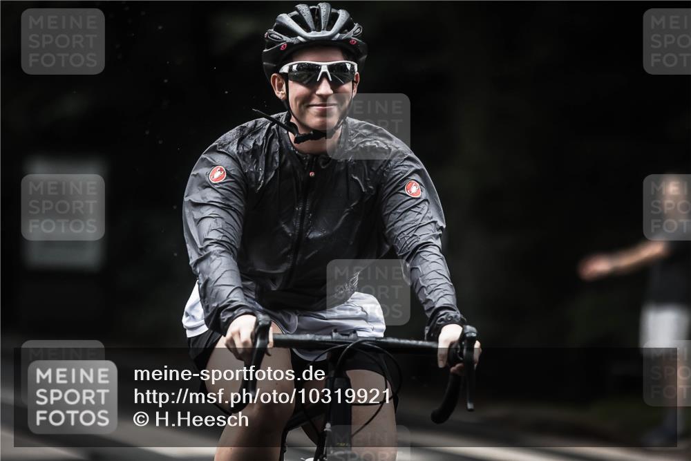 13.09.2026 - Stadtparktriathlon H.Heesch http://msf.ph/oto/10319921 13.09.2026 13:04:34 Radfahren 1205, 1268, 1286, 1338 meine-sportfotos.de