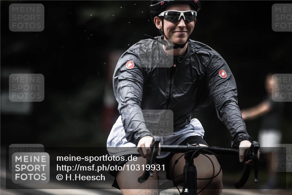 13.09.2026 - Stadtparktriathlon H.Heesch http://msf.ph/oto/10319931 13.09.2026 13:04:35 Radfahren 1205, 1268, 1271, 1286, 1338 meine-sportfotos.de