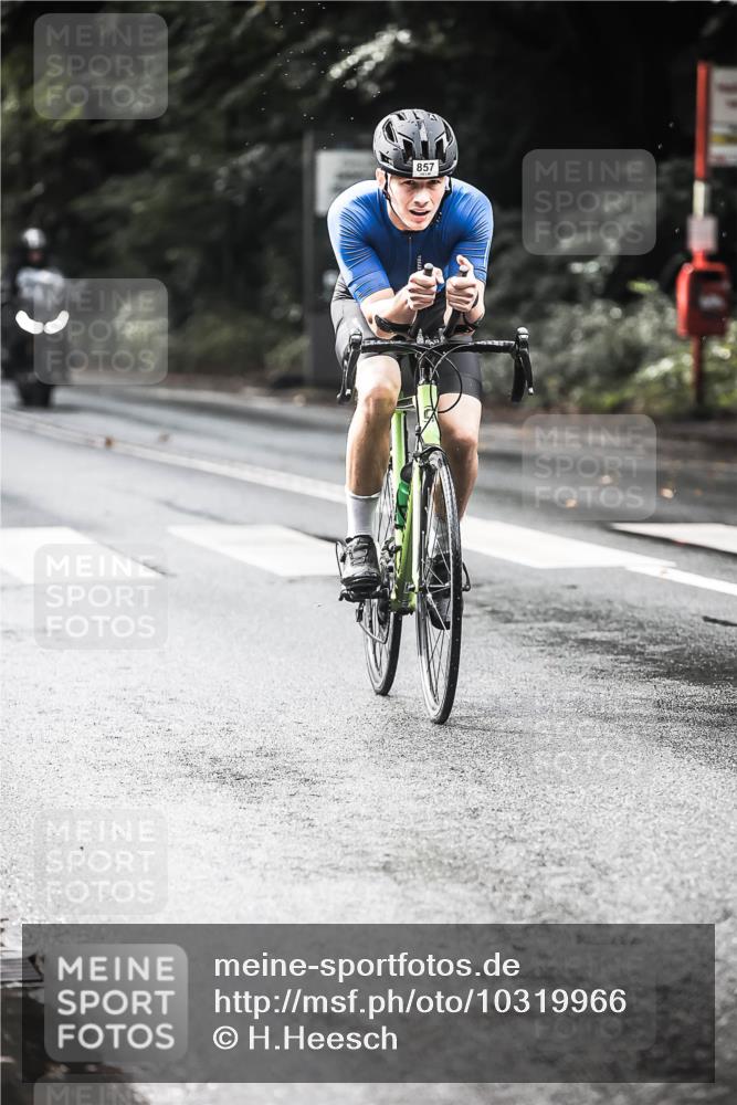 13.09.2026 - Stadtparktriathlon H.Heesch http://msf.ph/oto/10319966 13.09.2026 11:56:06 Radfahren 745, 857, 927, 965, 985 meine-sportfotos.de