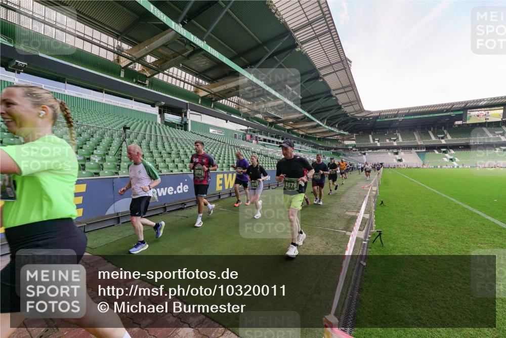 13.09.2026 - 21. swb-Marathon Bremen Michael Burmester http://msf.ph/oto/10320011 13.09.2026 13:19:15 Laufen im Stadion 333, 404, 464, 486, 512, 546, 732, 753, 837, 921, 938, 1066, 1156, 1431, 1506, 1765, 1844, 1868, 1916, 2028, 2056, 2123, 2137, 2224, 2240, 2294, 2315, 2357, 2358, 2453, 2557, 2563, 2614, 2622, 2626, 2689, 2702, 2703, 2722, 2756, 2786, 2843, 2845, 2849, 2857, 2879, 2880, 2893, 2944, 2983, 2999, 3031, 3046, 3059, 3072, 3096, 3100, 3116, 3146, 3189, 3198, 3210, 3243, 3263, 3285, 3287, 3315, 3476, 3537, 3619, 3633, 3654, 3740, 3879, 4478 meine-sportfotos.de