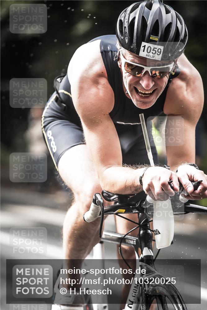 13.09.2026 - Stadtparktriathlon H.Heesch http://msf.ph/oto/10320025 13.09.2026 11:56:15 Radfahren 879, 1059 meine-sportfotos.de
