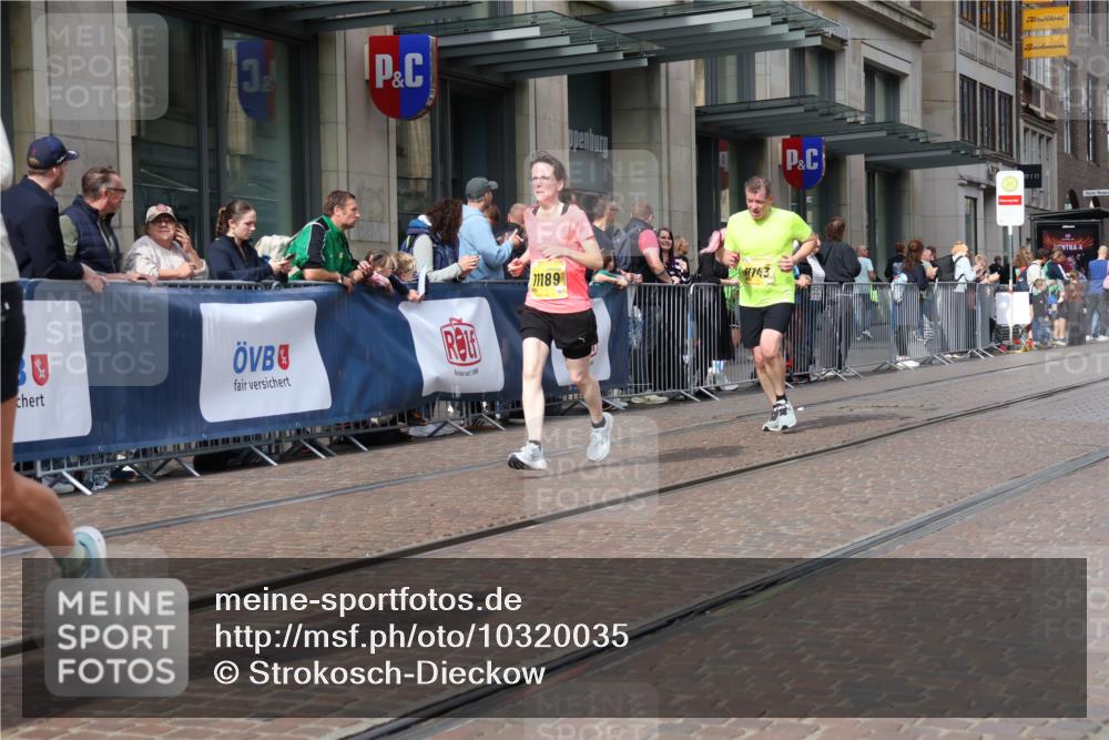 13.09.2026 - 21. swb-Marathon Bremen Strokosch-Dieckow http://msf.ph/oto/10320035 13.09.2026 10:58:32 Ziel 10254, 10383, 10477, 10485, 10787, 10794, 10832, 10843, 10948, 11030, 11034, 11228, 11267, 11278, 11488, 11602, 11743, 11955, 12015, 12127, 12130, 12131, 12176, 12237, 12271, 12414, 10249, 10530, 10750, 10798, 10878, 10879, 11004, 11120, 11131, 11152, 11189, 11202, 11295, 11384, 11388, 11403, 11420, 11455, 11686, 11750, 11906, 11952, 11953, 11955, 12017, 12092, 12180, 12237, 12320, 12386, 12387, 12499, 12505, 12518 meine-sportfotos.de