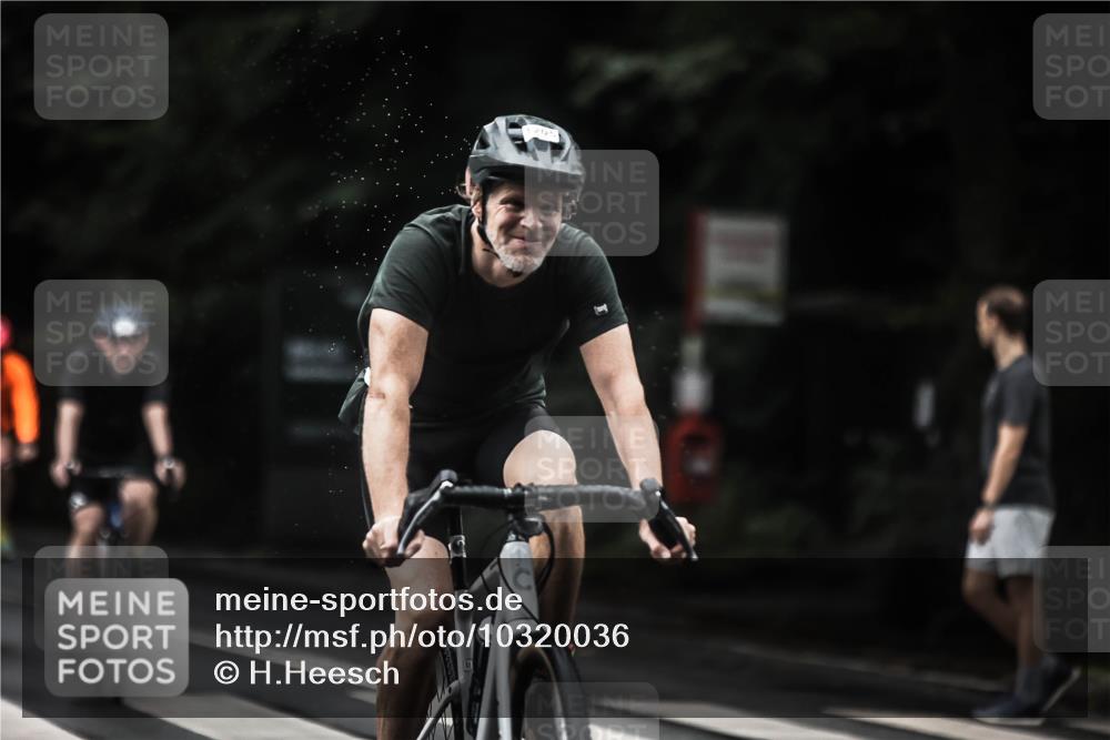 13.09.2026 - Stadtparktriathlon H.Heesch http://msf.ph/oto/10320036 13.09.2026 13:04:41 Radfahren 1205, 1211, 1241, 1268, 1271, 1316, 1338 meine-sportfotos.de