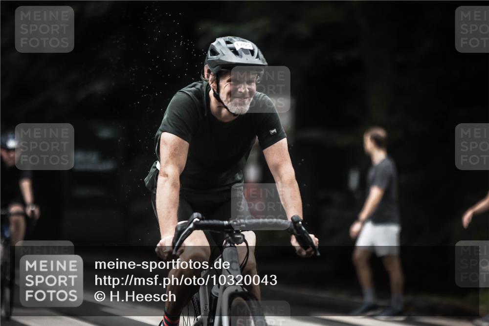 13.09.2026 - Stadtparktriathlon H.Heesch http://msf.ph/oto/10320043 13.09.2026 13:04:41 Radfahren 1205, 1211, 1241, 1268, 1271, 1316, 1338 meine-sportfotos.de