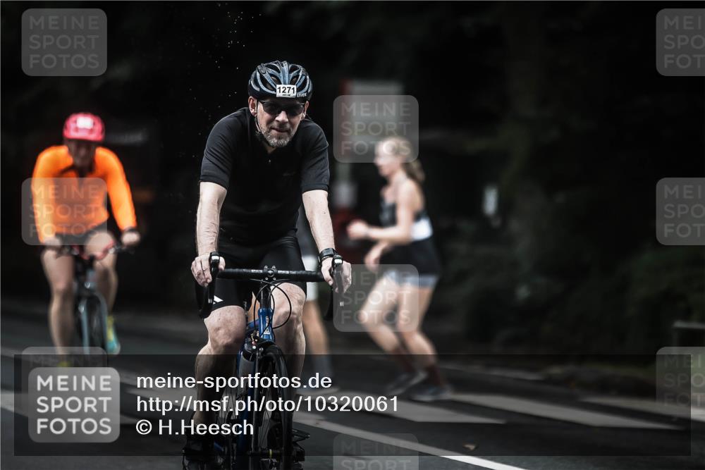 13.09.2026 - Stadtparktriathlon H.Heesch http://msf.ph/oto/10320061 13.09.2026 13:04:42 Radfahren 1205, 1211, 1241, 1268, 1271, 1316, 1338 meine-sportfotos.de