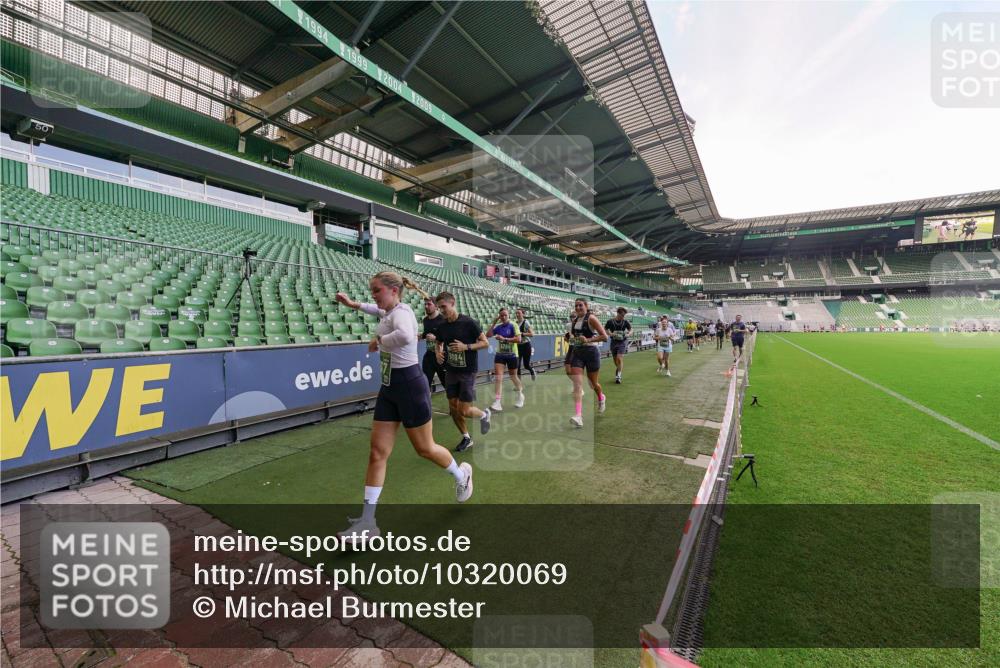 13.09.2026 - 21. swb-Marathon Bremen Michael Burmester http://msf.ph/oto/10320069 13.09.2026 13:19:22 Laufen im Stadion 333, 404, 464, 486, 512, 546, 732, 753, 837, 921, 938, 1066, 1156, 1431, 1506, 1756, 1765, 1815, 1844, 1868, 1916, 2028, 2056, 2123, 2137, 2224, 2240, 2294, 2315, 2357, 2358, 2453, 2533, 2557, 2563, 2614, 2622, 2626, 2689, 2694, 2702, 2703, 2722, 2756, 2786, 2843, 2845, 2849, 2857, 2879, 2880, 2893, 2944, 2983, 2999, 3031, 3046, 3059, 3072, 3096, 3100, 3116, 3146, 3189, 3198, 3210, 3243, 3263, 3285, 3287, 3310, 3315, 3476, 3537, 3619, 3633, 3740, 3879, 4478 meine-sportfotos.de