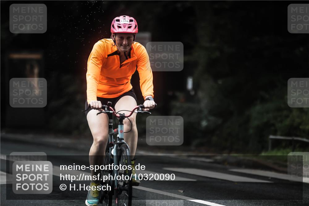 13.09.2026 - Stadtparktriathlon H.Heesch http://msf.ph/oto/10320090 13.09.2026 13:04:43 Radfahren 1205, 1211, 1241, 1268, 1271, 1316, 1338 meine-sportfotos.de