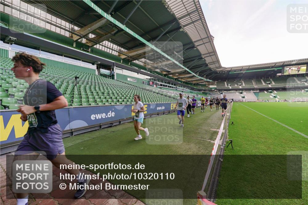 13.09.2026 - 21. swb-Marathon Bremen Michael Burmester http://msf.ph/oto/10320110 13.09.2026 13:19:25 Laufen im Stadion 333, 404, 464, 486, 512, 546, 732, 753, 837, 921, 938, 1066, 1156, 1431, 1506, 1756, 1765, 1815, 1844, 1868, 1916, 2028, 2056, 2123, 2137, 2224, 2240, 2294, 2315, 2357, 2358, 2453, 2533, 2557, 2563, 2614, 2622, 2626, 2689, 2694, 2695, 2702, 2703, 2722, 2756, 2786, 2843, 2845, 2849, 2857, 2879, 2880, 2893, 2944, 2983, 2999, 3031, 3046, 3059, 3072, 3096, 3100, 3116, 3146, 3189, 3198, 3210, 3243, 3263, 3285, 3287, 3310, 3315, 3476, 3537, 3619, 3633, 3740, 3879, 4478 meine-sportfotos.de
