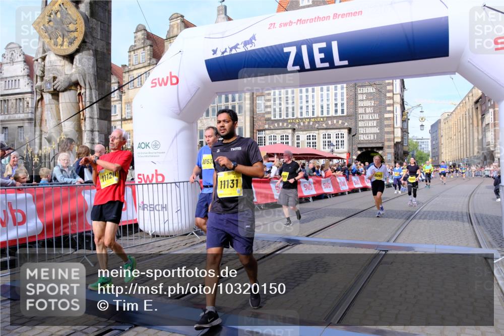 13.09.2026 - 21. swb-Marathon Bremen Tim E. http://msf.ph/oto/10320150 13.09.2026 10:58:34 Ziel 10249, 10494, 10530, 10673, 10750, 10798, 10828, 10903, 10914, 10931, 10932, 11004, 11120, 11131, 11152, 11202, 11295, 11388, 11403, 11420, 11455, 11686, 11750, 11752, 11884, 11906, 11952, 11953, 12017, 12092, 12386, 12387, 12441, 12482, 12518 meine-sportfotos.de