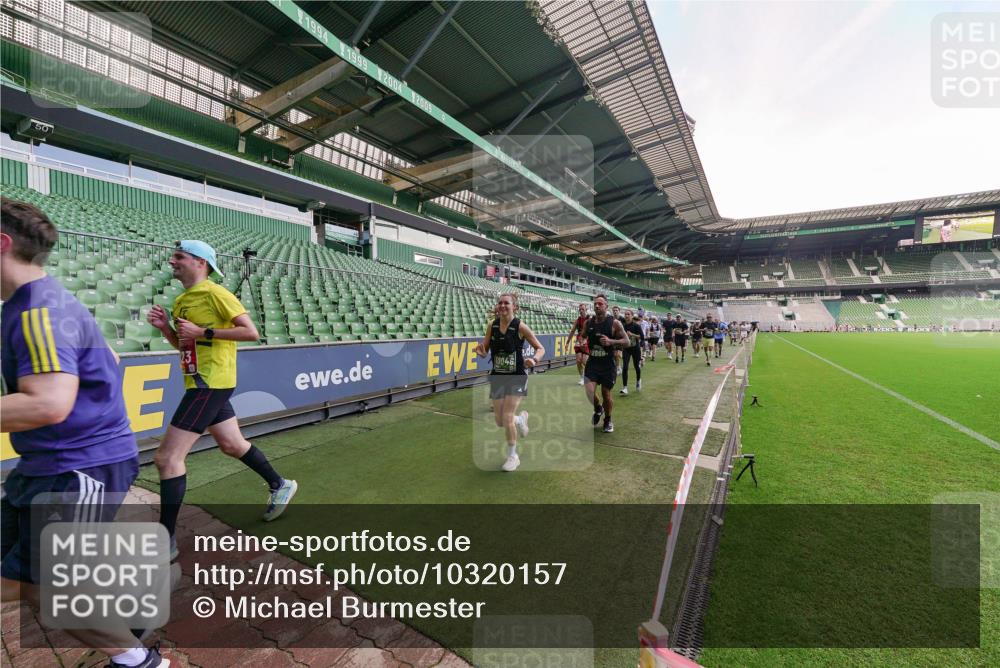 13.09.2026 - 21. swb-Marathon Bremen Michael Burmester http://msf.ph/oto/10320157 13.09.2026 13:19:30 Laufen im Stadion 333, 464, 486, 512, 546, 753, 921, 938, 1066, 1129, 1156, 1409, 1431, 1506, 1756, 1765, 1815, 1868, 1916, 2028, 2123, 2137, 2224, 2240, 2294, 2315, 2357, 2453, 2533, 2557, 2563, 2614, 2622, 2626, 2689, 2694, 2695, 2702, 2703, 2722, 2756, 2786, 2843, 2845, 2849, 2857, 2879, 2880, 2944, 2983, 2999, 3031, 3046, 3059, 3072, 3096, 3100, 3116, 3189, 3198, 3243, 3263, 3264, 3285, 3287, 3310, 3315, 3476, 3537, 3619, 3740, 3879, 4478 meine-sportfotos.de