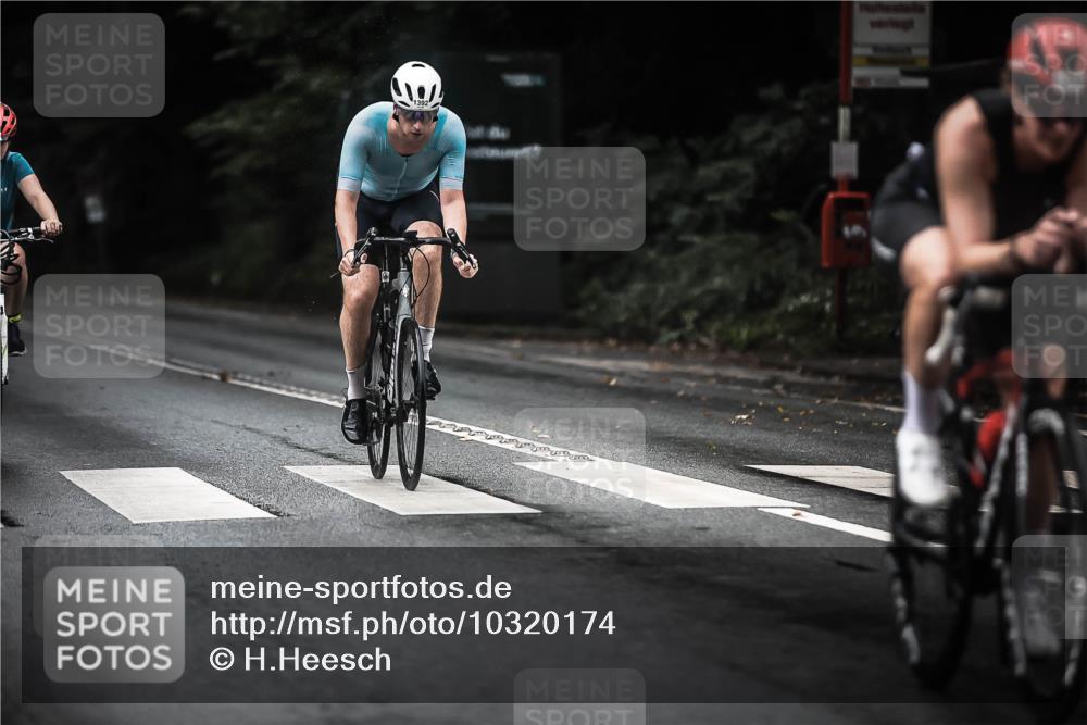 13.09.2026 - Stadtparktriathlon H.Heesch http://msf.ph/oto/10320174 13.09.2026 13:04:52 Radfahren 1084, 1192, 1241, 1278, 1304, 1359, 1392 meine-sportfotos.de