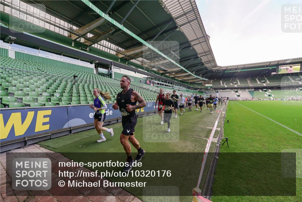 13.09.2026 - 21. swb-Marathon Bremen Michael Burmester http://msf.ph/oto/10320176 13.09.2026 13:19:32 Laufen im Stadion 333, 464, 486, 512, 546, 753, 921, 938, 1066, 1129, 1156, 1409, 1431, 1446, 1506, 1756, 1765, 1815, 1868, 1916, 2028, 2123, 2137, 2224, 2240, 2294, 2315, 2453, 2533, 2557, 2563, 2614, 2622, 2626, 2689, 2694, 2695, 2702, 2703, 2722, 2756, 2786, 2843, 2845, 2849, 2857, 2879, 2944, 2983, 2999, 3031, 3046, 3059, 3072, 3096, 3100, 3116, 3189, 3198, 3243, 3263, 3264, 3285, 3287, 3310, 3315, 3476, 3619, 3740, 3879, 4478 meine-sportfotos.de