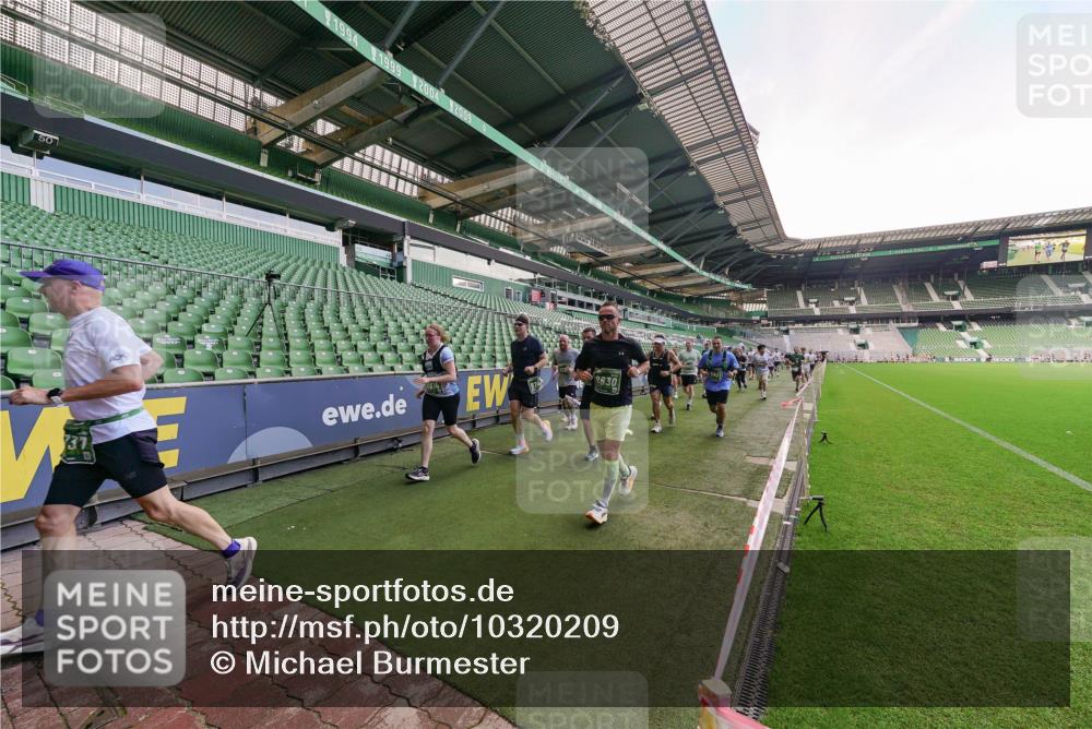 13.09.2026 - 21. swb-Marathon Bremen Michael Burmester http://msf.ph/oto/10320209 13.09.2026 13:19:35 Laufen im Stadion 333, 464, 486, 512, 546, 921, 938, 1066, 1129, 1156, 1409, 1431, 1446, 1506, 1756, 1765, 1815, 1916, 2028, 2123, 2137, 2224, 2240, 2294, 2315, 2349, 2453, 2533, 2557, 2563, 2614, 2622, 2626, 2689, 2694, 2695, 2702, 2703, 2722, 2756, 2786, 2843, 2845, 2849, 2857, 2879, 2944, 2983, 2999, 3031, 3046, 3059, 3072, 3096, 3100, 3116, 3189, 3198, 3243, 3263, 3264, 3285, 3287, 3310, 3315, 3619, 3740, 3879, 4478 meine-sportfotos.de