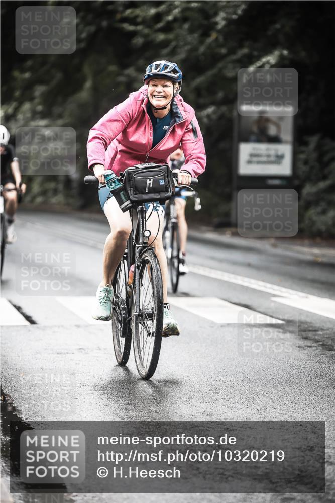 13.09.2026 - Stadtparktriathlon H.Heesch http://msf.ph/oto/10320219 13.09.2026 11:56:28 Radfahren 740, 776, 803, 816, 842, 858, 919, 990, 1001 meine-sportfotos.de