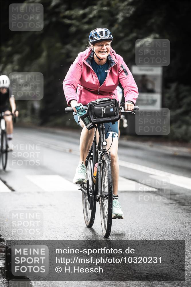 13.09.2026 - Stadtparktriathlon H.Heesch http://msf.ph/oto/10320231 13.09.2026 11:56:28 Radfahren 740, 776, 803, 816, 842, 858, 919, 990, 1001 meine-sportfotos.de