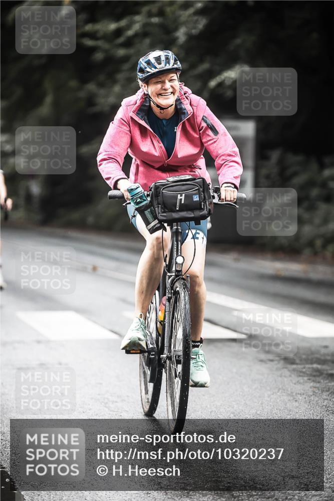 13.09.2026 - Stadtparktriathlon H.Heesch http://msf.ph/oto/10320237 13.09.2026 11:56:28 Radfahren 740, 776, 803, 816, 842, 858, 919, 990, 1001 meine-sportfotos.de