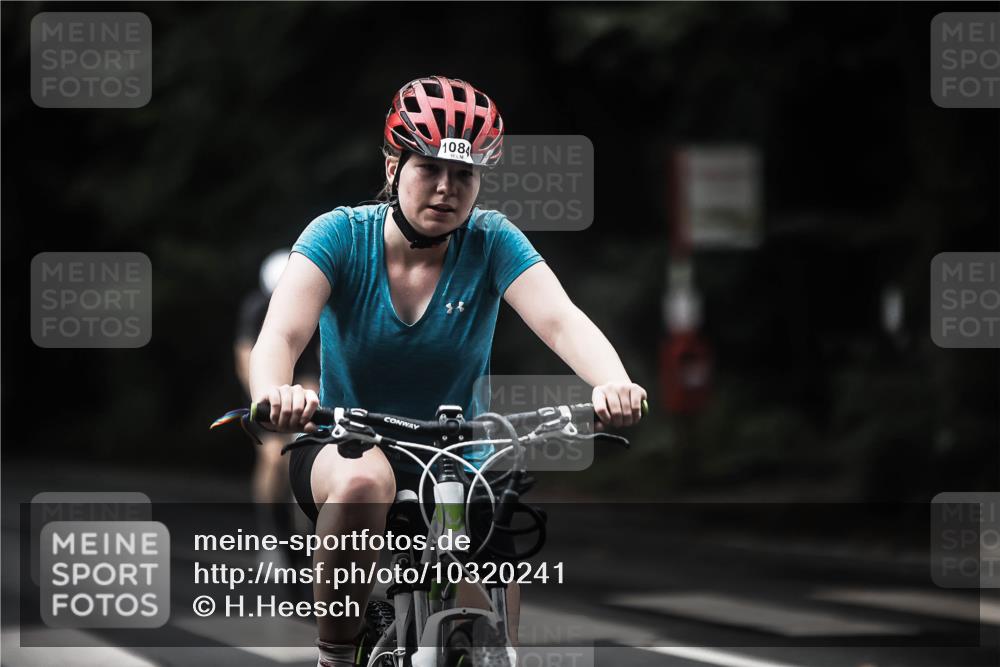 13.09.2026 - Stadtparktriathlon H.Heesch http://msf.ph/oto/10320241 13.09.2026 13:04:55 Radfahren 1084, 1192, 1208, 1278, 1304, 1359, 1374, 1392, 1424 meine-sportfotos.de