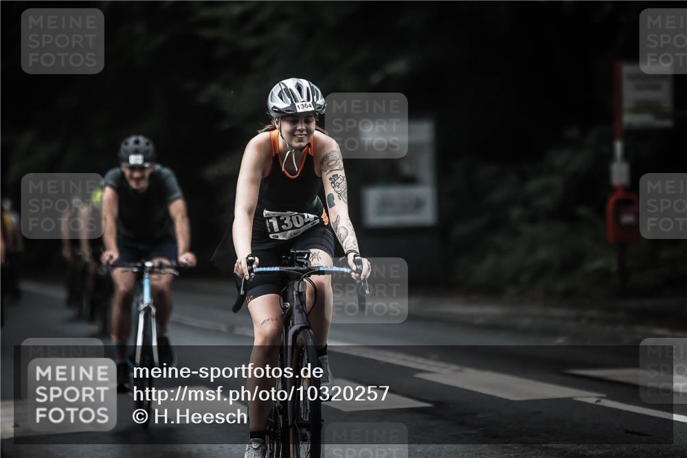 13.09.2026 - Stadtparktriathlon H.Heesch http://msf.ph/oto/10320257 13.09.2026 13:04:58 Radfahren 1084, 1208, 1278, 1304, 1333, 1346, 1372, 1374, 1392, 1424 meine-sportfotos.de