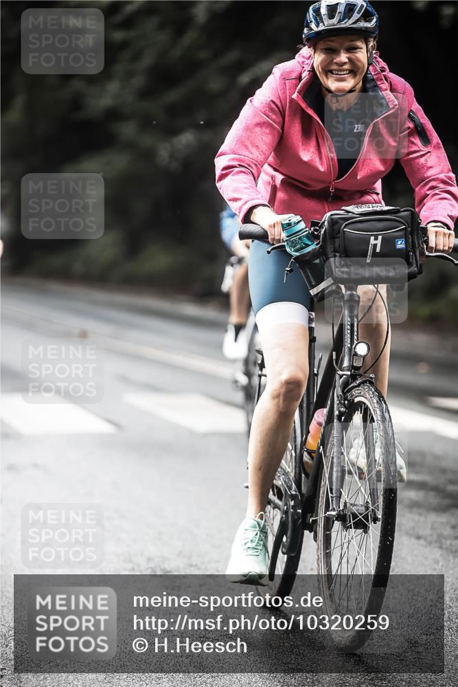 13.09.2026 - Stadtparktriathlon H.Heesch http://msf.ph/oto/10320259 13.09.2026 11:56:28 Radfahren 740, 776, 803, 816, 842, 858, 919, 990, 1001 meine-sportfotos.de