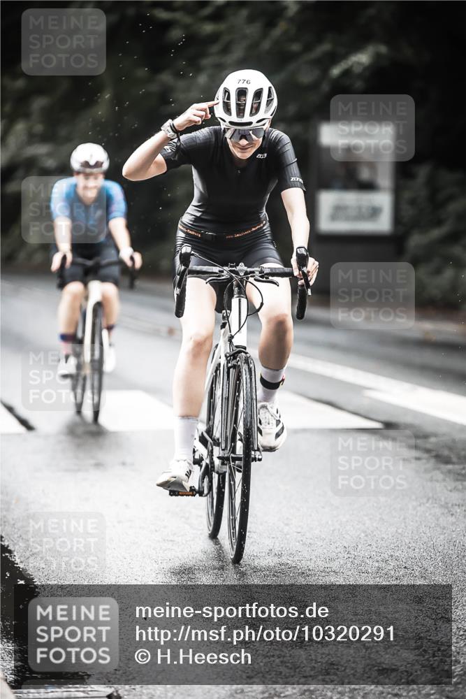 13.09.2026 - Stadtparktriathlon H.Heesch http://msf.ph/oto/10320291 13.09.2026 11:56:30 Radfahren 740, 776, 803, 816, 842, 919, 1001 meine-sportfotos.de