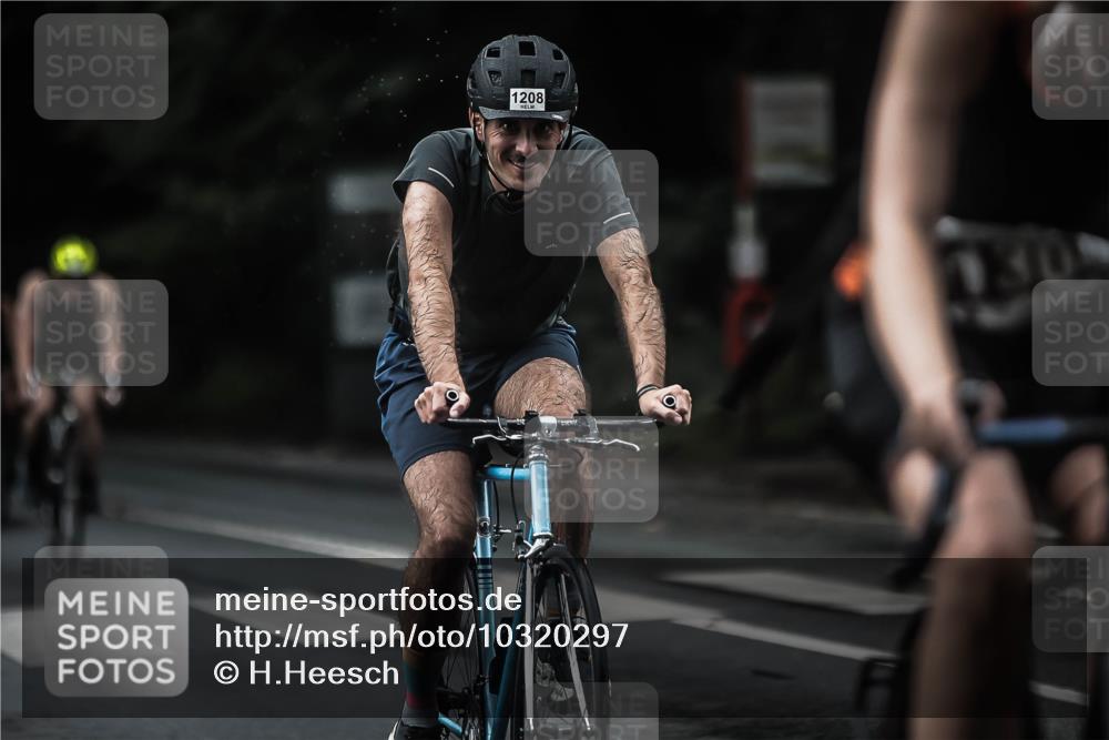 13.09.2026 - Stadtparktriathlon H.Heesch http://msf.ph/oto/10320297 13.09.2026 13:05:00 Radfahren 1084, 1208, 1278, 1284, 1304, 1306, 1333, 1346, 1372, 1374, 1409, 1410, 1424 meine-sportfotos.de