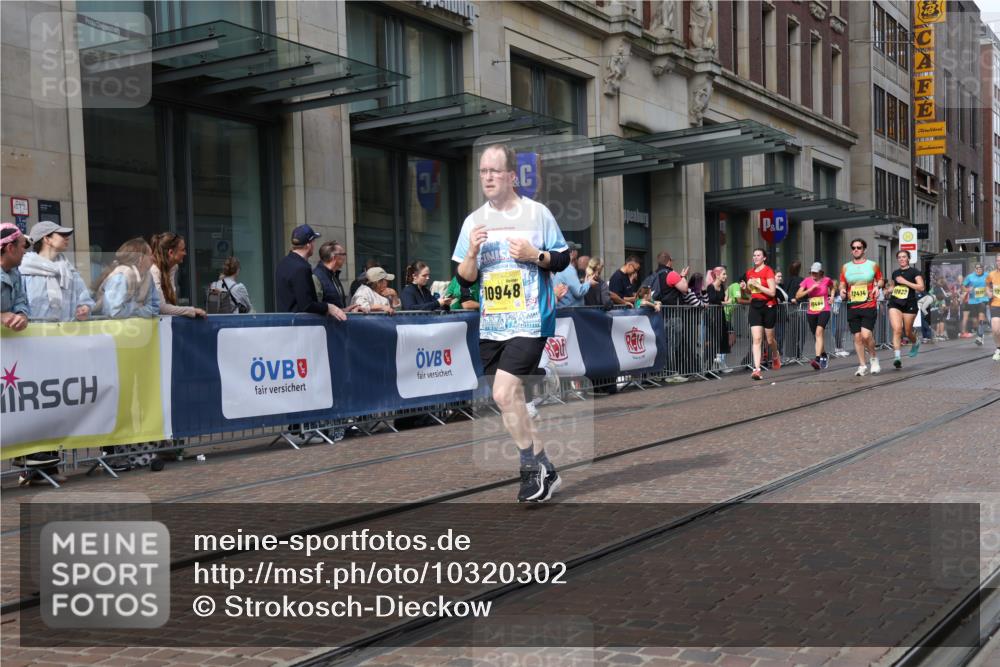 13.09.2026 - 21. swb-Marathon Bremen Strokosch-Dieckow http://msf.ph/oto/10320302 13.09.2026 10:58:40 Ziel 10254, 10383, 10415, 10427, 10477, 10485, 10668, 10787, 10794, 10832, 10843, 10948, 11034, 11228, 11267, 11278, 11602, 11913, 12015, 12127, 12130, 12131, 12176, 12200, 12271, 12297, 12414, 10878, 10879, 11004, 11030, 11152, 11189, 11202, 11228, 11384, 11403, 11455, 11488, 11686, 11743, 11750, 11953, 11955, 12092, 12180, 12237, 12320, 12499, 12505, 12518 meine-sportfotos.de