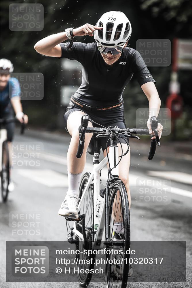 13.09.2026 - Stadtparktriathlon H.Heesch http://msf.ph/oto/10320317 13.09.2026 11:56:30 Radfahren 740, 776, 803, 816, 842, 919, 1001 meine-sportfotos.de
