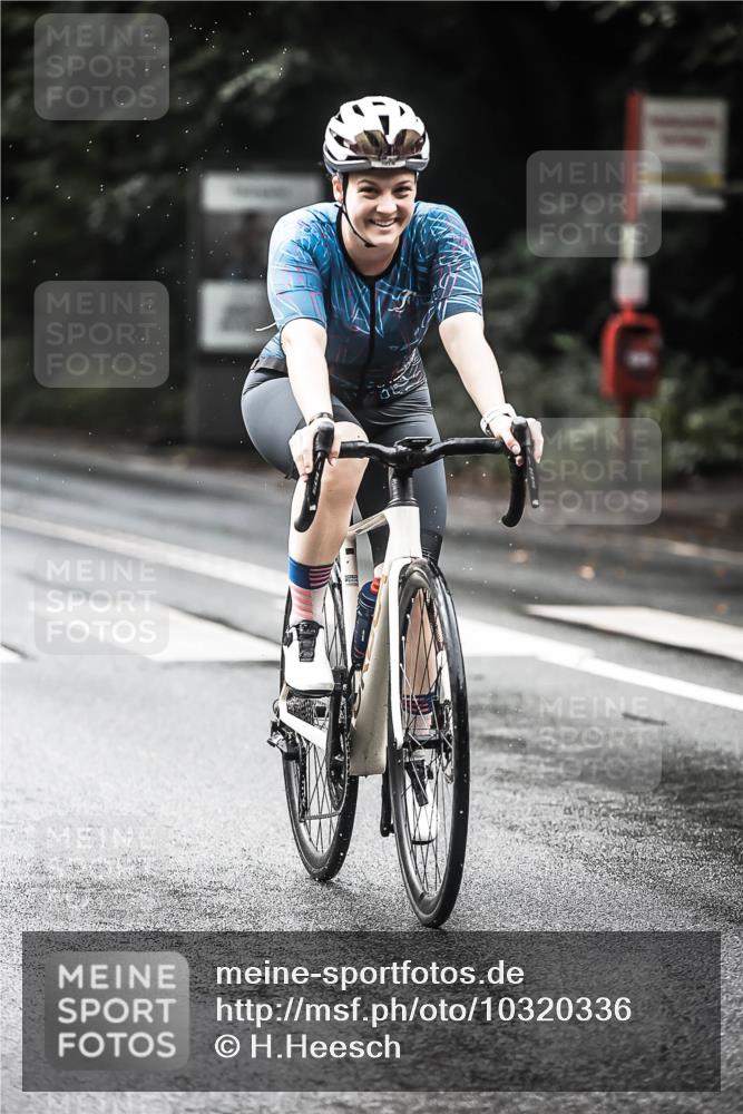13.09.2026 - Stadtparktriathlon H.Heesch http://msf.ph/oto/10320336 13.09.2026 11:56:31 Radfahren 740, 776, 803, 816, 842, 1001 meine-sportfotos.de